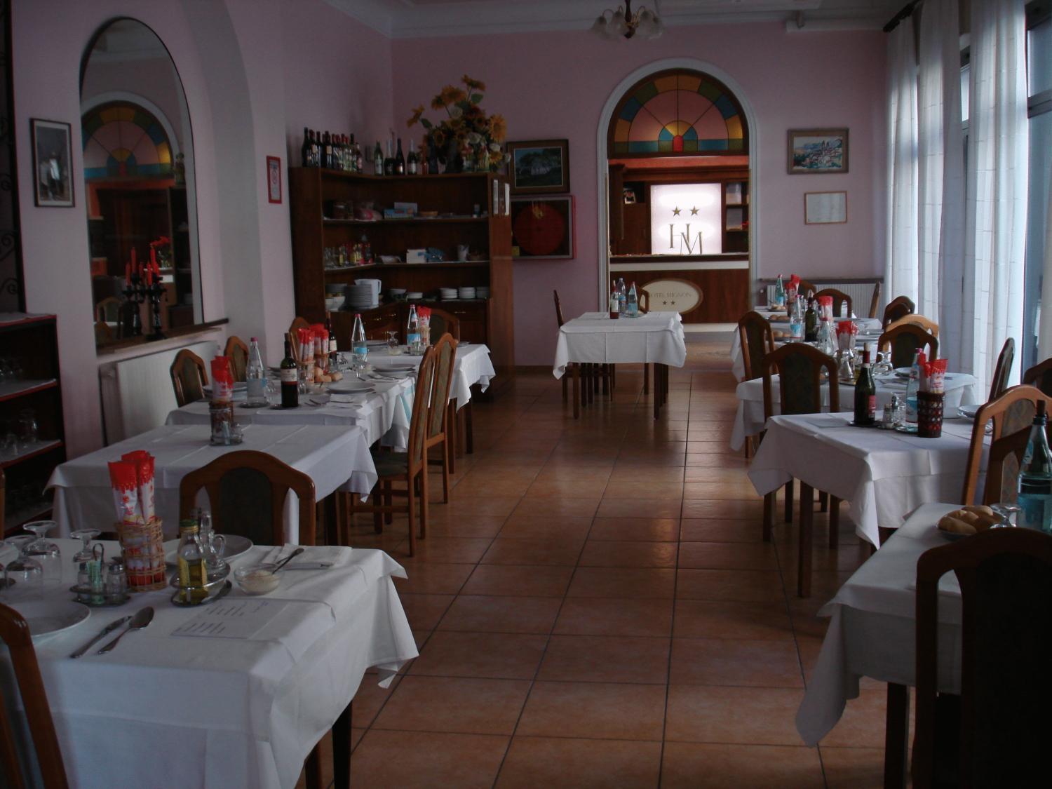 אלסיו Hotel Mignon 50 Mt Dalla Spiaggia E Dall'Isola Pedonale מראה חיצוני תמונה