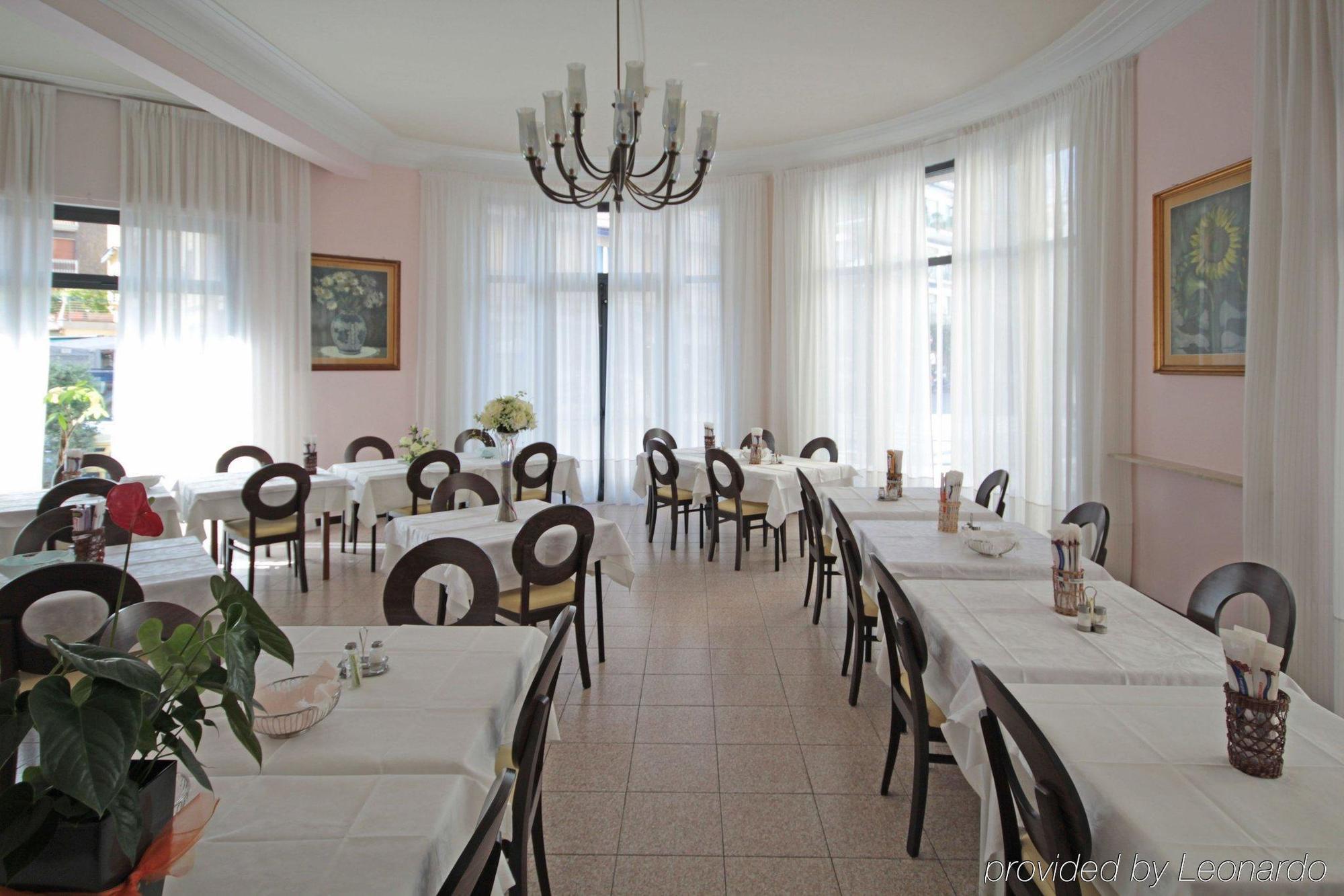 אלסיו Hotel Mignon 50 Mt Dalla Spiaggia E Dall'Isola Pedonale מראה חיצוני תמונה