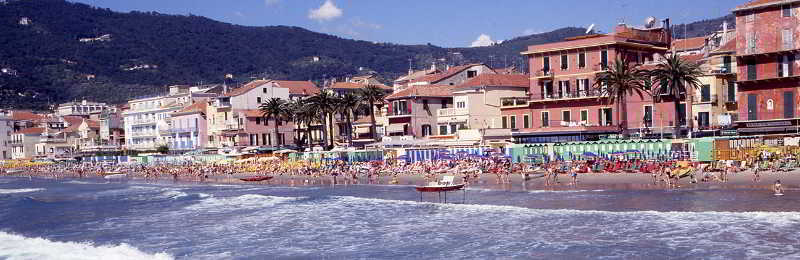 אלסיו Hotel Mignon 50 Mt Dalla Spiaggia E Dall'Isola Pedonale מראה חיצוני תמונה